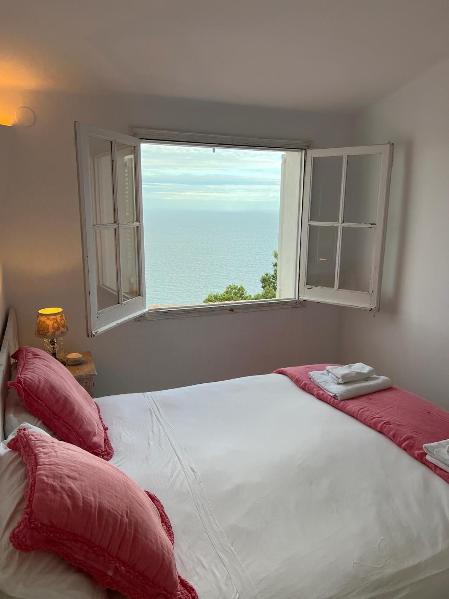 فيلا Casa Blanca De Begur Con Vistas Al Mar Y Piscina المظهر الخارجي الصورة