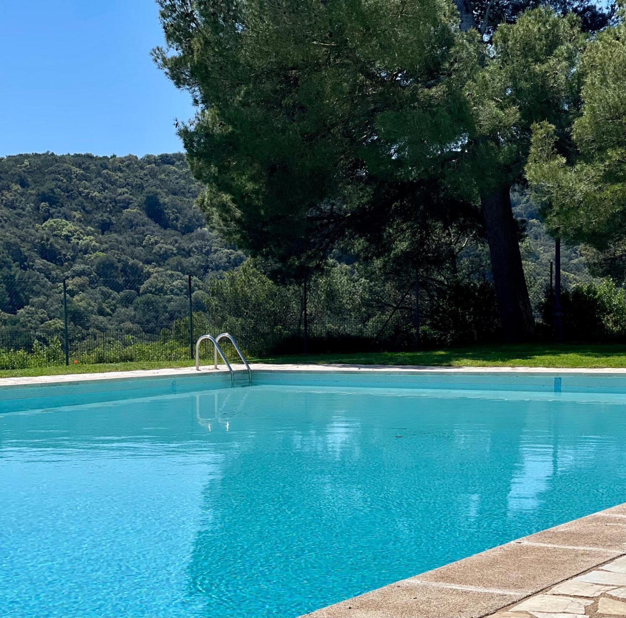 فيلا Casa Blanca De Begur Con Vistas Al Mar Y Piscina المظهر الخارجي الصورة